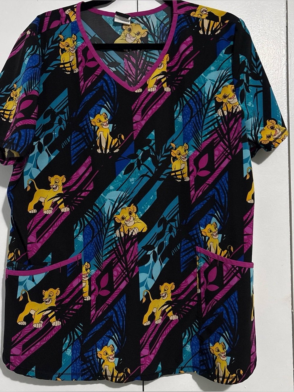 Disney Scrub Top Cartoon Simba Lion King Hawaiian Jungle Theme XL pockets